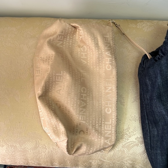 CHANEL DENIM TOTE - Picture 12 of 16